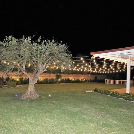 Villa Zefiro Suites & Events Battipaglia Bagian luar foto